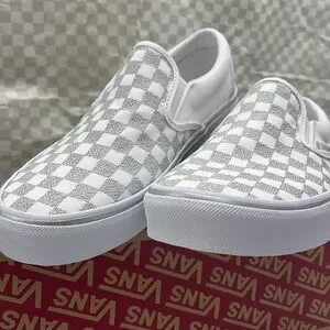 Vans Men’s Checkered Classic Slip-On Sneakers 
Metallic True White
VN000CT5W00 Vans Classic Slip-On Checkerboard Shoe in Metallic True White main image 4